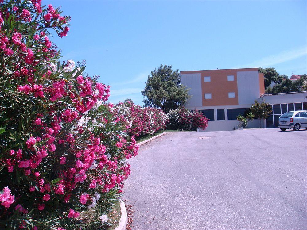 Residencia Santa Marta Hotel Tomar Exterior photo